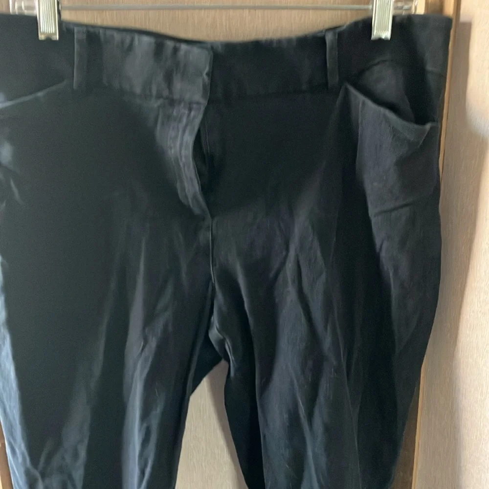 FINAL MARKDOWN New York & Company Dark Stretch jeans 14